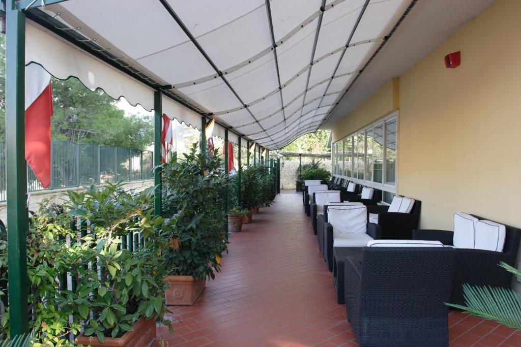 Hotel Villa Serena Castellammare di Stabia Kültér fotó