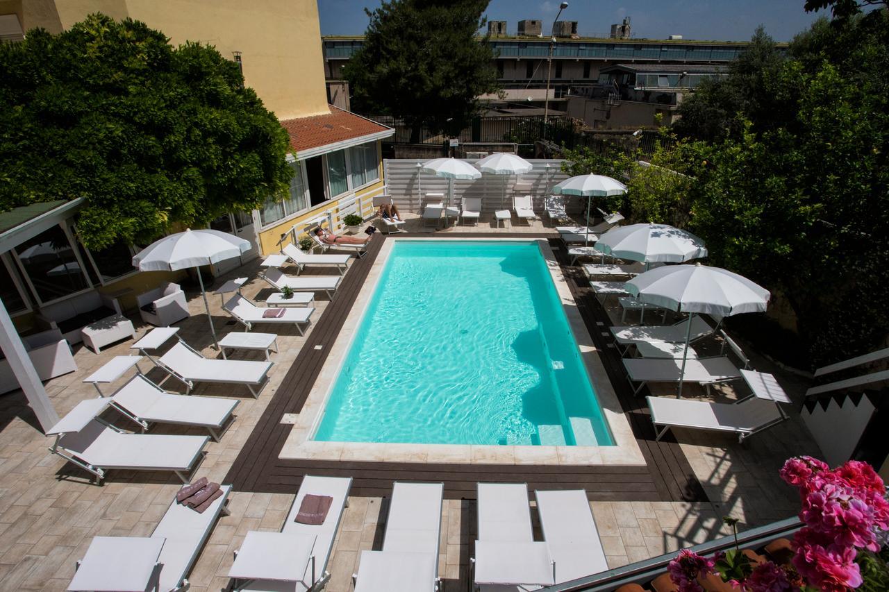 Hotel Villa Serena Castellammare di Stabia Kültér fotó