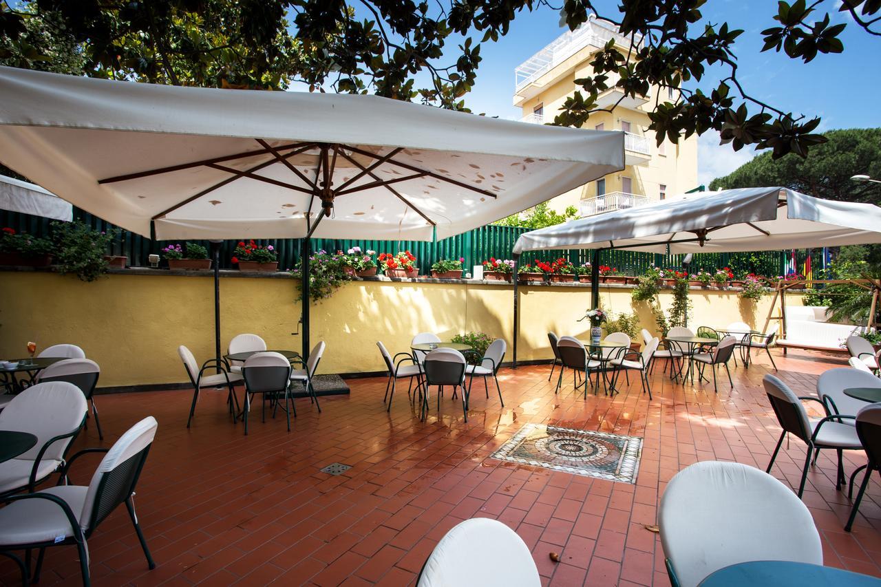 Hotel Villa Serena Castellammare di Stabia Kültér fotó