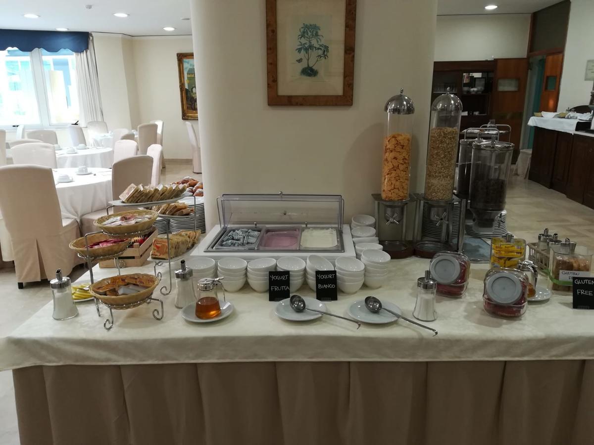 Hotel Villa Serena Castellammare di Stabia Kültér fotó